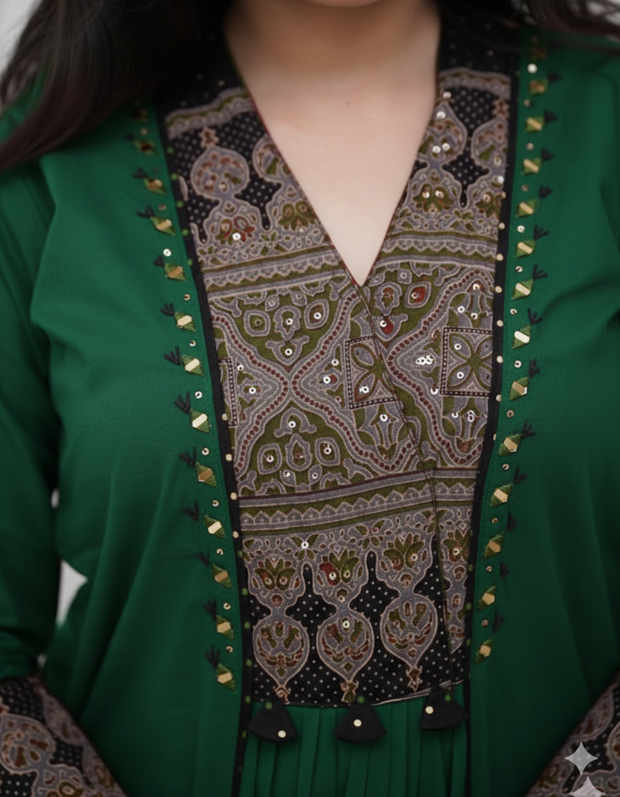 Cotton Green Printed Kurta Set - Image 4