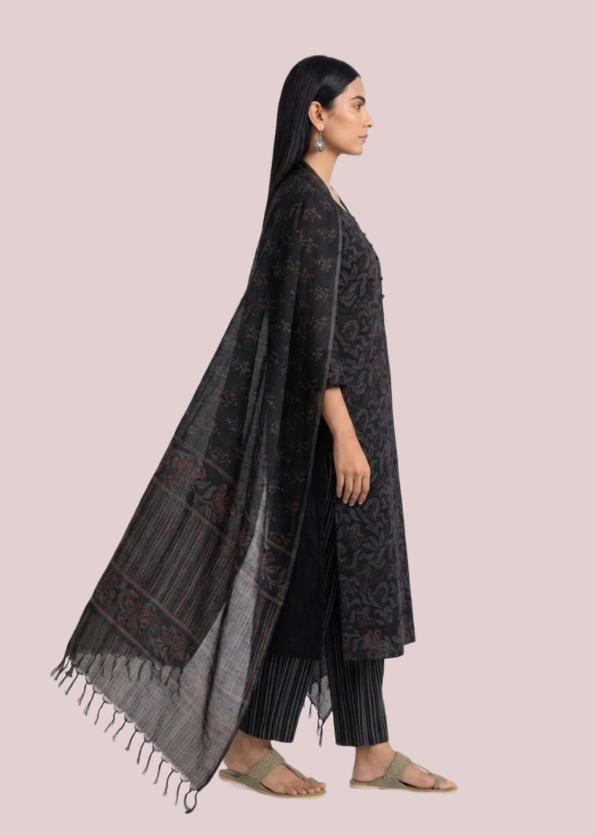 Black Cotton Suit Set with Round Neckline - Image 2